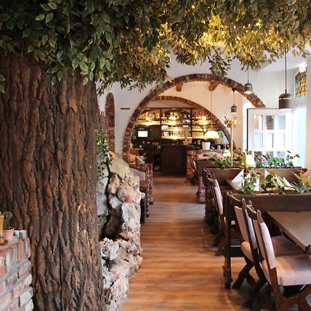Hotel Restaurant Adria Kroatien Bad Ems Exteriér fotografie